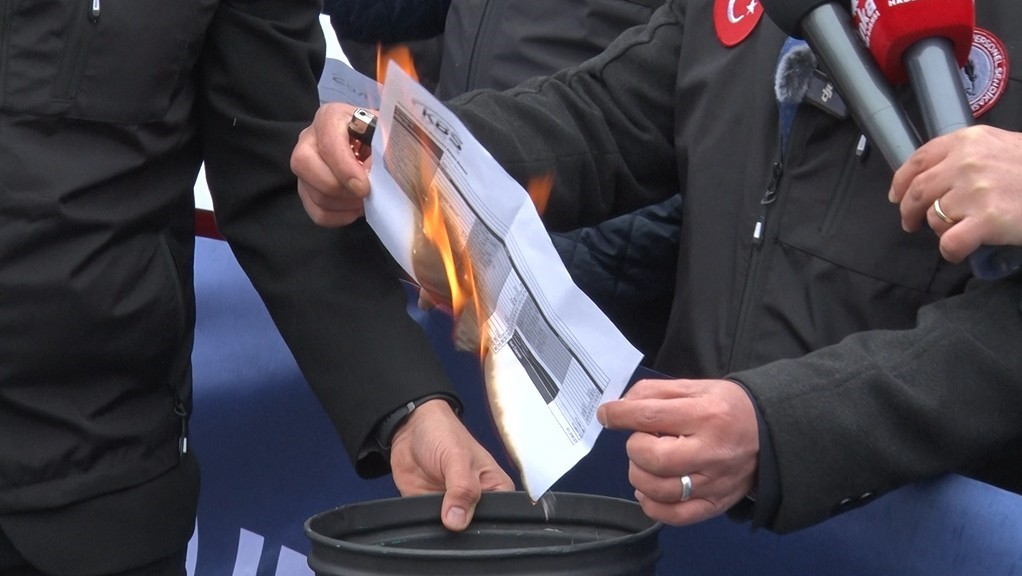 ÜNİPERSEN Genel Başkanı Güzel: "Üniversite idari personelinin sorunlarını çözmek için mücadelemiz devam edecek"
