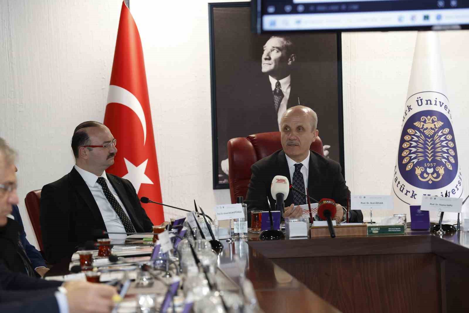 Üniversitelerarası kurul toplantısı Atatürk Üniversitesi ev sahipliğinde yapıldı: Yükseköğretimde güç birliği Erzurum’da sağlandı
Üniversitelerarası kurul toplantısı Atatürk Üniversitesi ev sahipliğinde yapıldı: Yükseköğretimde güç birliği Erzurum’da sağlandı