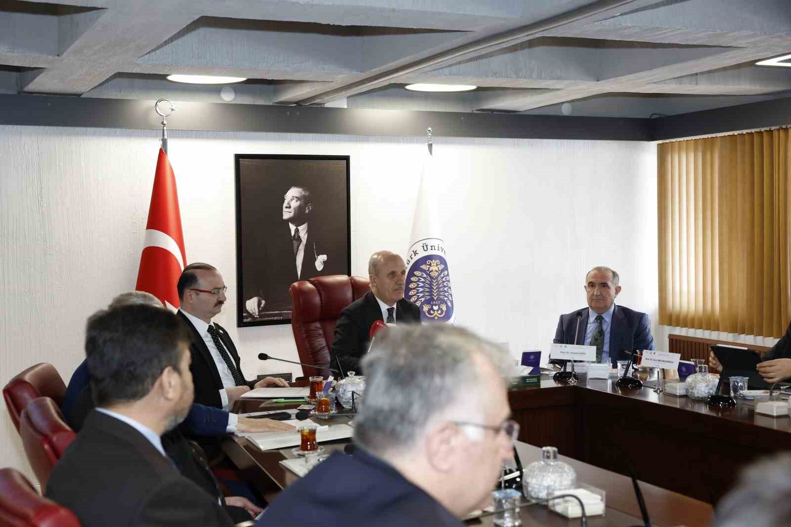 Üniversitelerarası kurul toplantısı Atatürk Üniversitesi ev sahipliğinde yapıldı: Yükseköğretimde güç birliği Erzurum’da sağlandı
Üniversitelerarası kurul toplantısı Atatürk Üniversitesi ev sahipliğinde yapıldı: Yükseköğretimde güç birliği Erzurum’da sağlandı