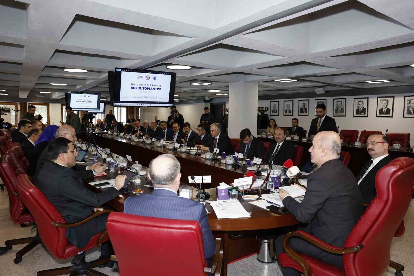 Üniversitelerarası kurul toplantısı Atatürk Üniversitesi ev sahipliğinde yapıldı: Yükseköğretimde güç birliği Erzurum’da sağlandı
Üniversitelerarası kurul toplantısı Atatürk Üniversitesi ev sahipliğinde yapıldı: Yükseköğretimde güç birliği Erzurum’da sağlandı