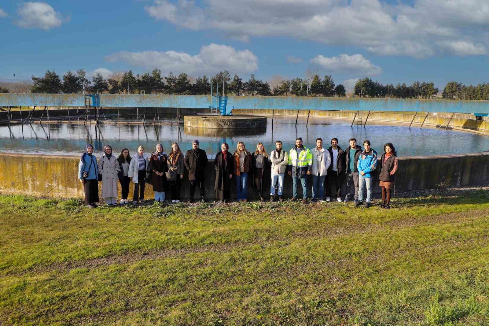 Üniversiteli hekim adayları su ve atıksu yönetimini yerinde gördü
