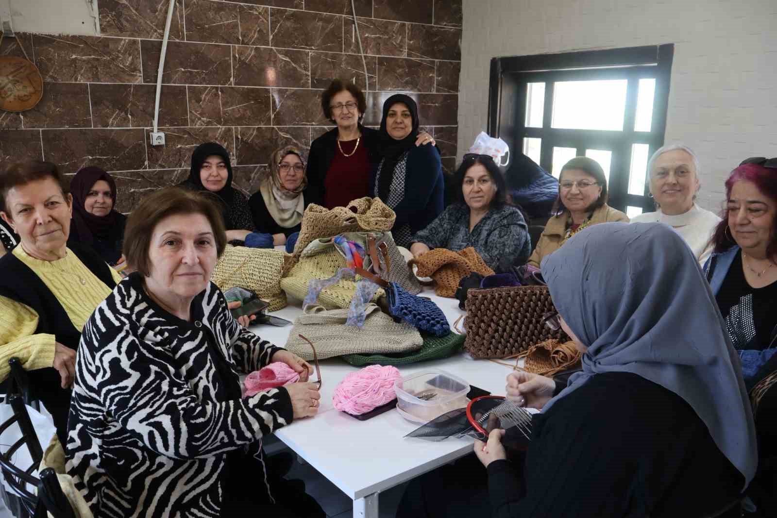 Unutulmaya yüz tutan "el nakışı" bu kursla gelecek nesillere aktarılacak
