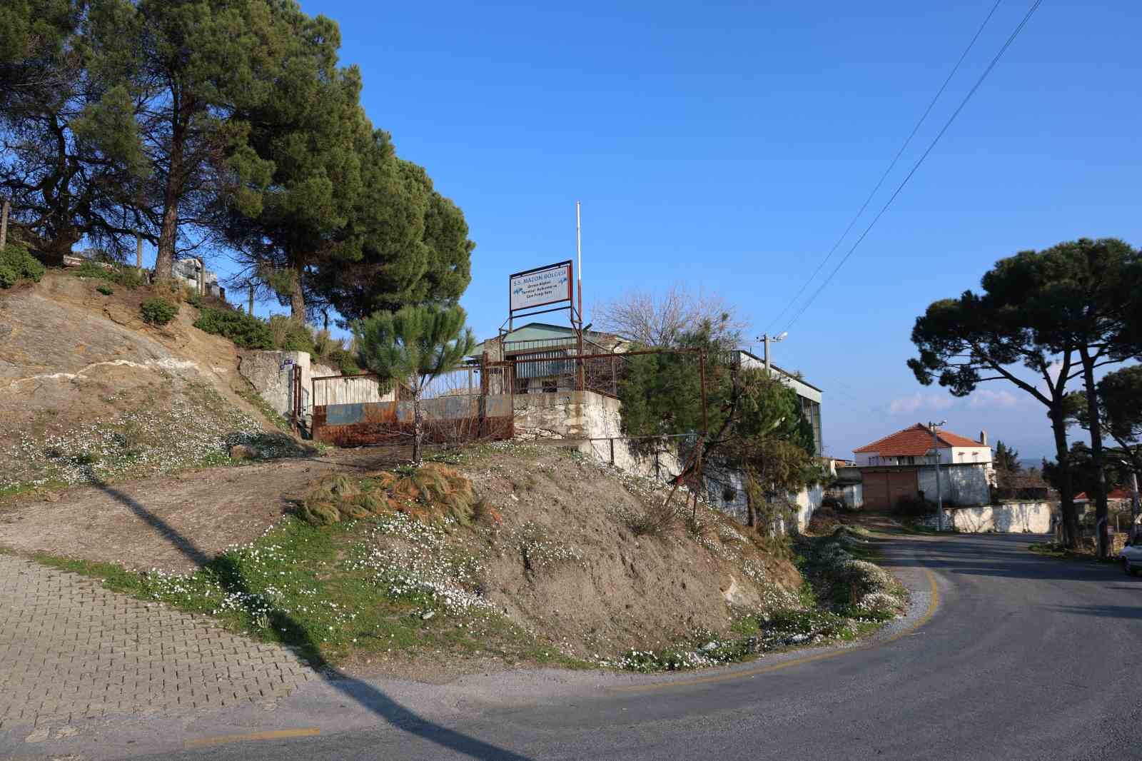 Üreticilere umut olacaktı, şimdi çürümeye terk edildi
