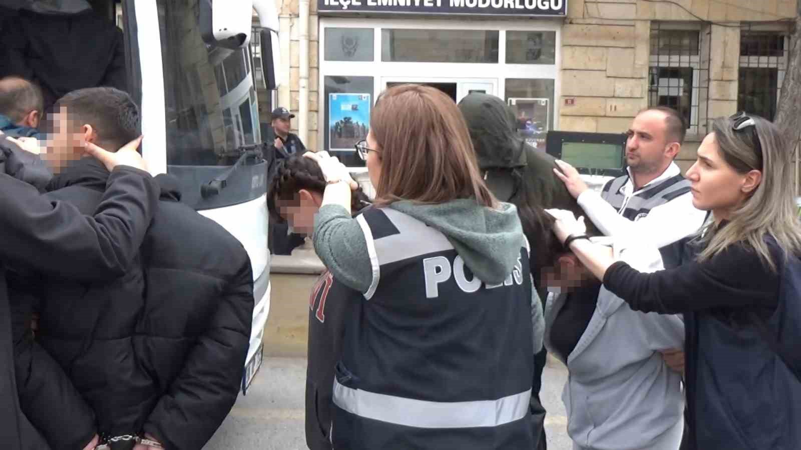 Ürgüp’te sahte dolar operasyonu: 4 kişi tutuklandı
