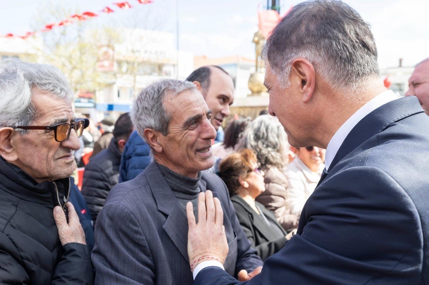 Urla’da 25 projenin açılış ve temel atma töreni
