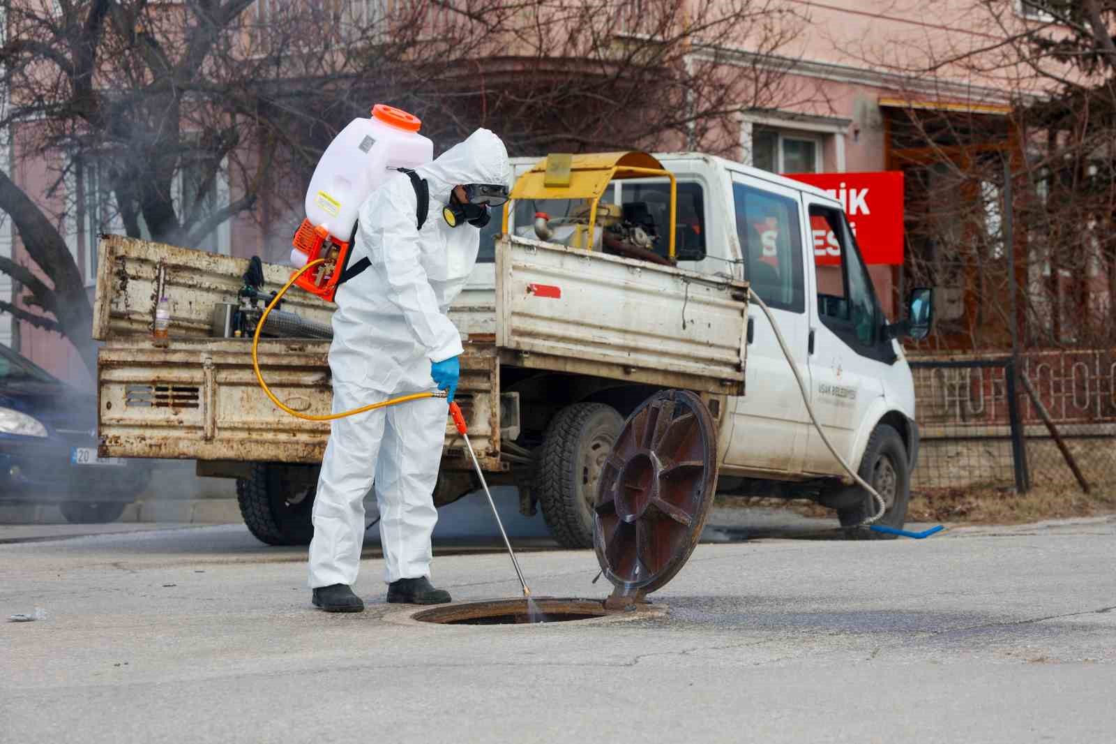 Uşak Belediyesi haşerelere karşı gereken önlemleri aldı
