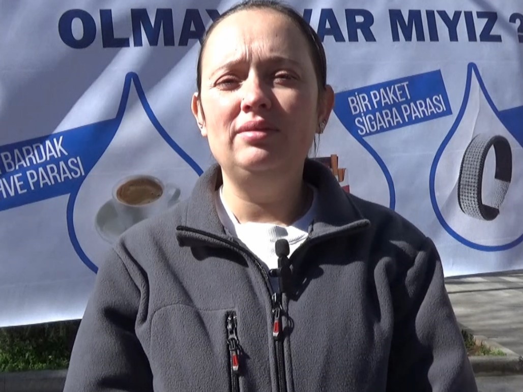 Uşak Belediyesi personeli, hasta iki kardeş için harekete geçti
