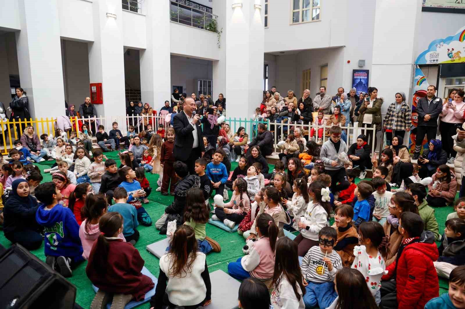 Uşak Belediyesi sömestr tatilinde çocukları çeşitli etkinliklerle yalnız bırakmadı

