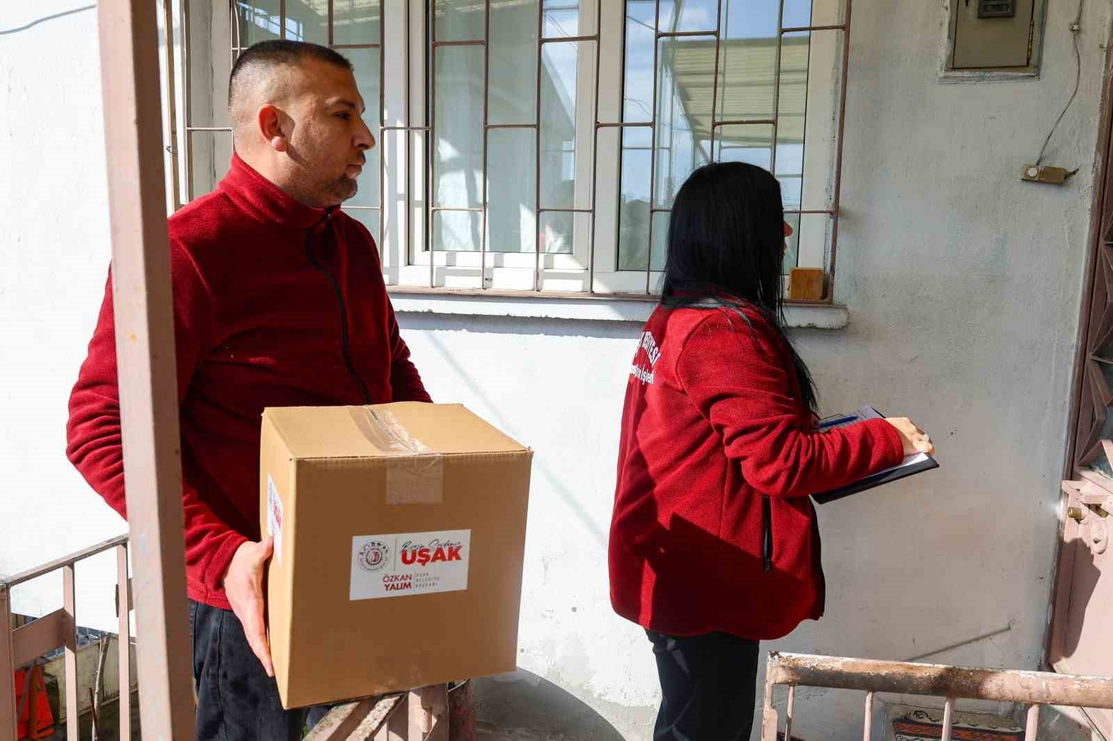 Uşak Belediyesinden ihtiyaç sahibi ailelere ramazan ayı boyunca kesintisiz destek
