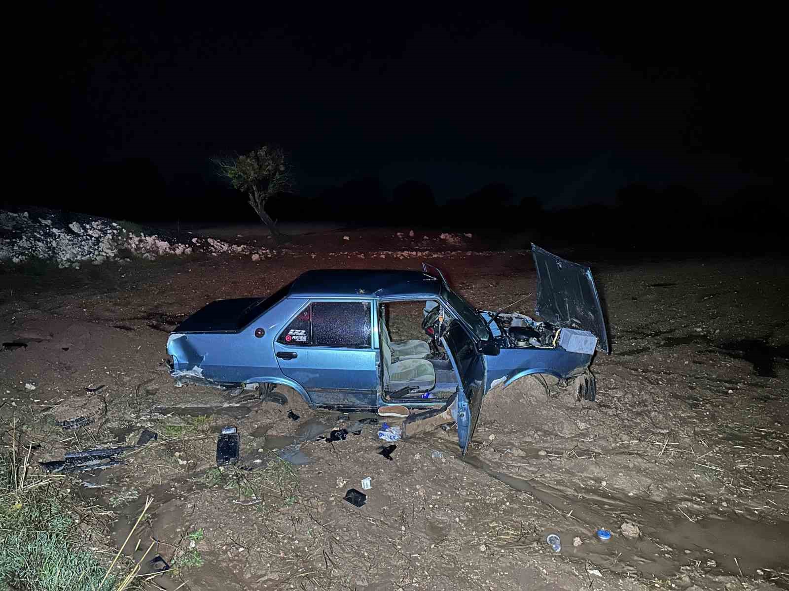 Uşak’ta iki otomobil çarpıştı: 5 yaralı
