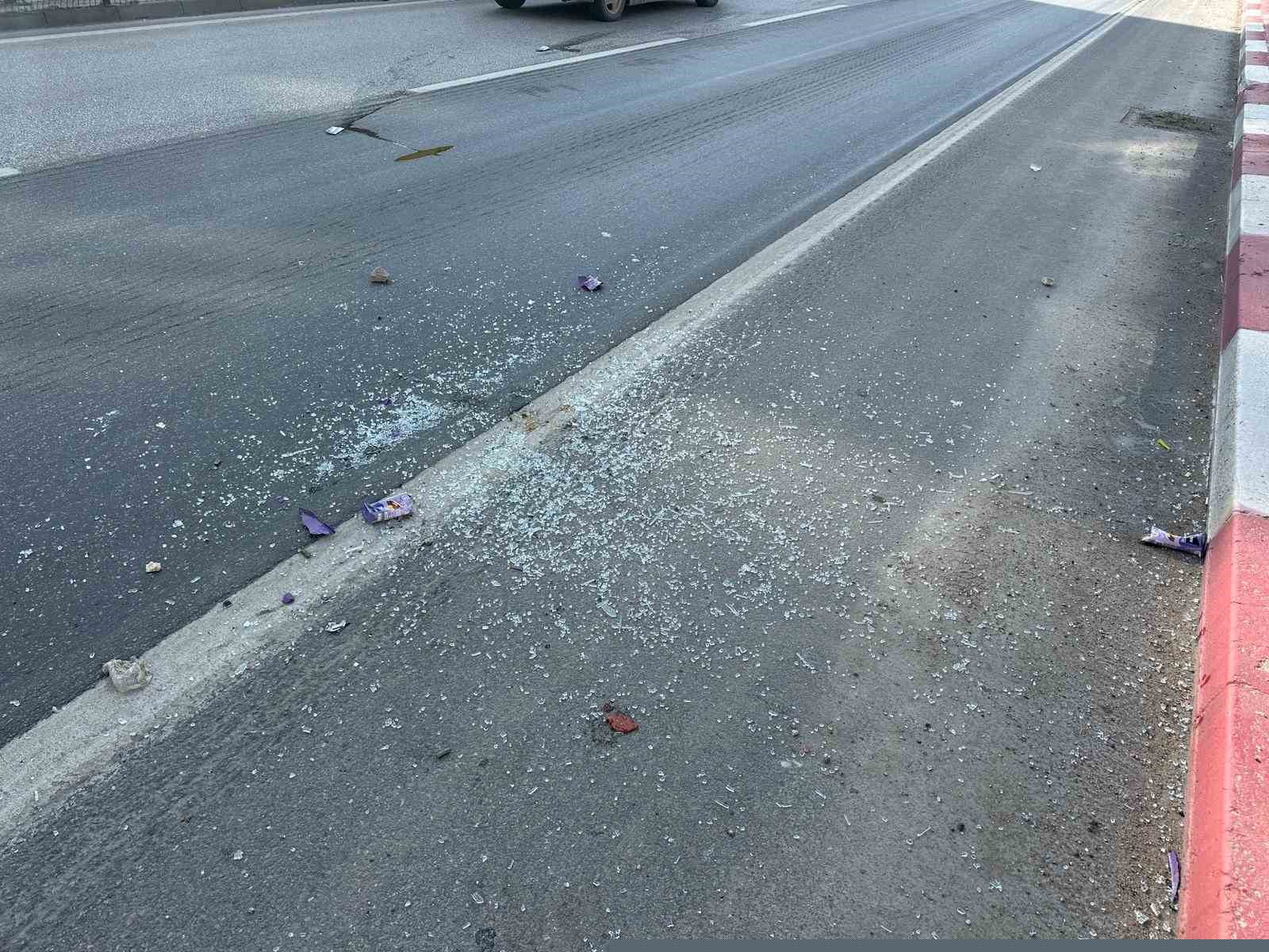 Uşak’ta  Nev Sağlık Grubu Balıkesirspor’un taraftar otobüsüne taşlı saldırı
