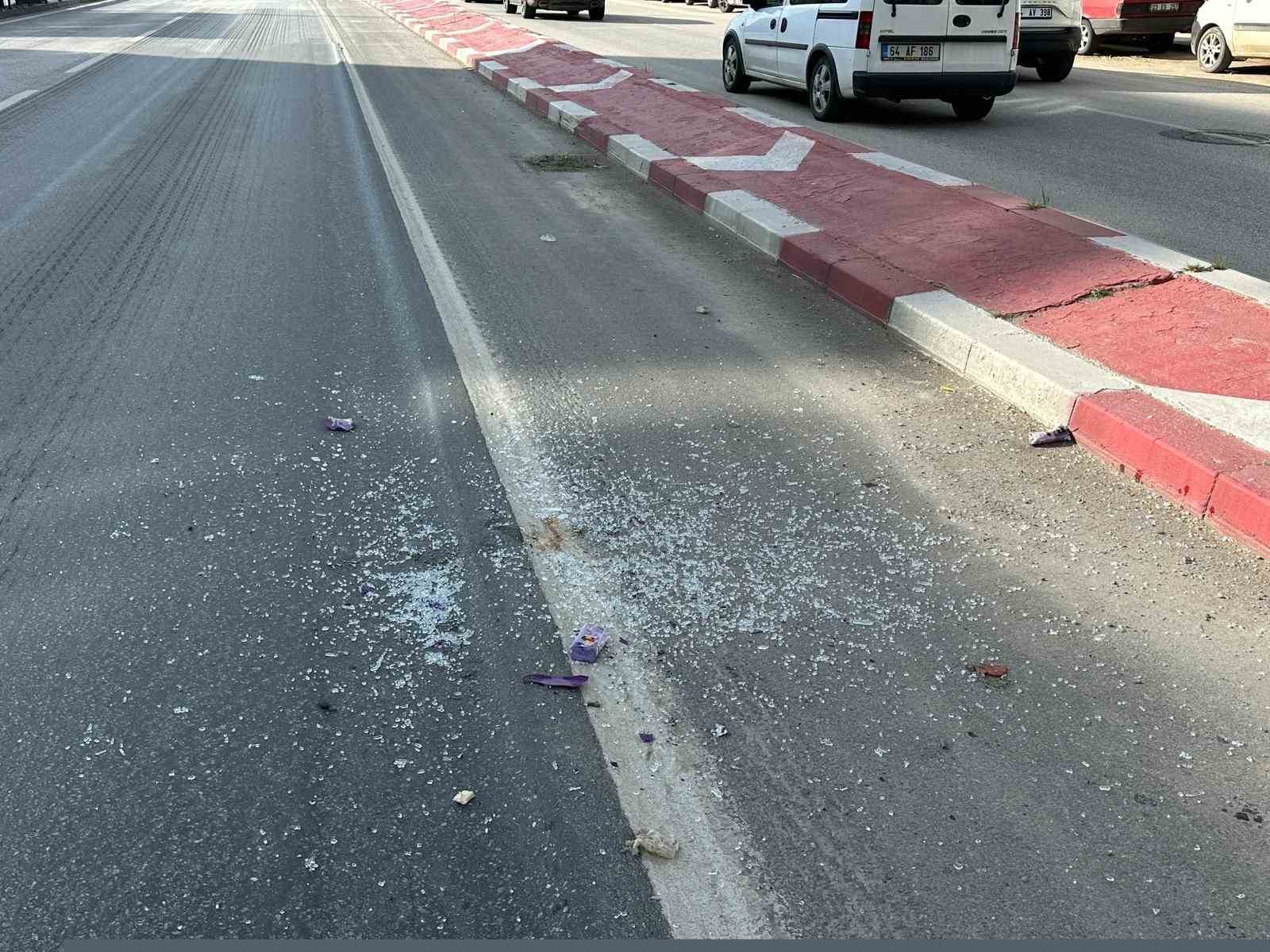 Uşak’ta  Nev Sağlık Grubu Balıkesirspor’un taraftar otobüsüne taşlı saldırı
