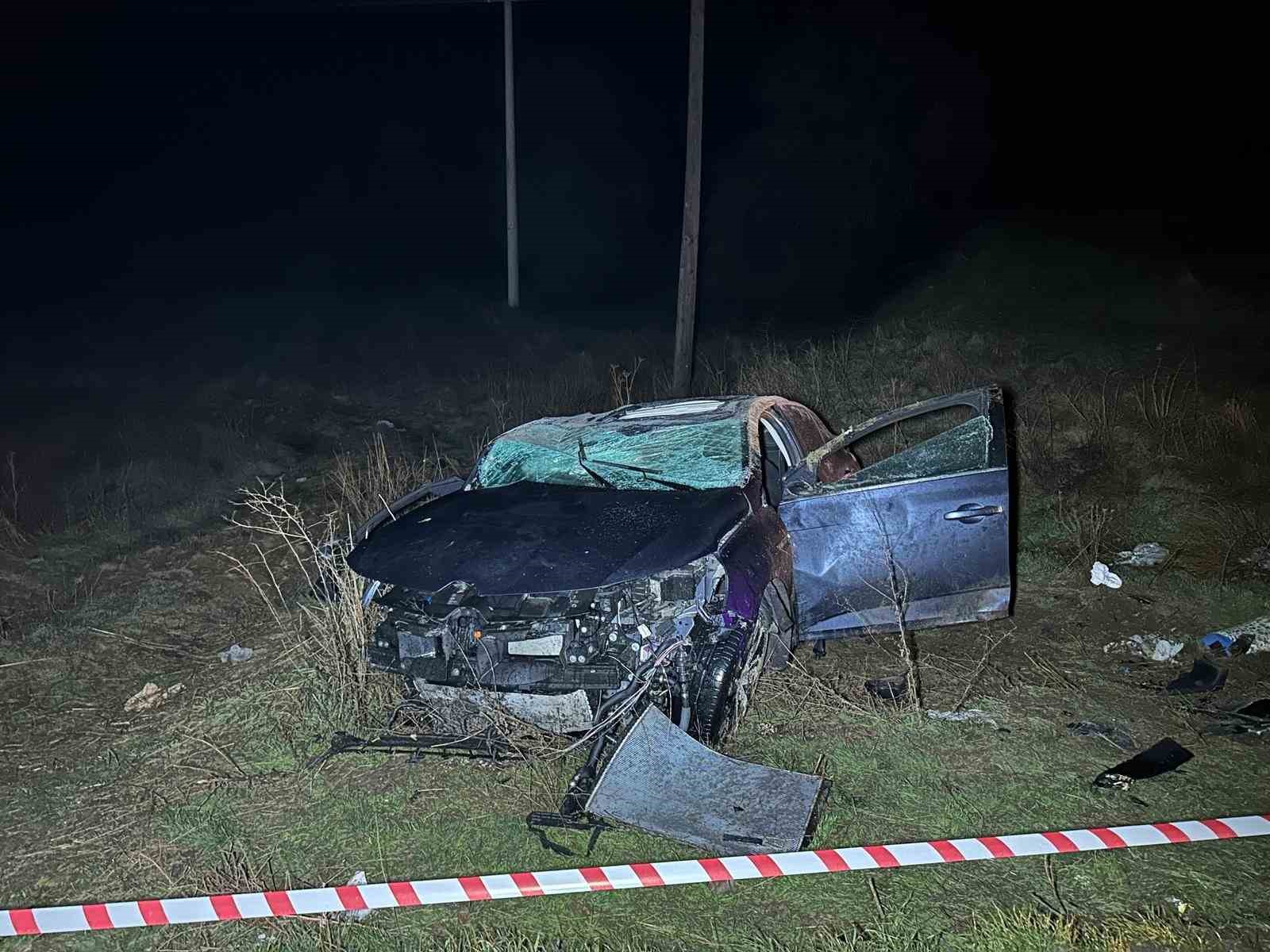 Uşak’ta otomobil şarampole devrilip takla attı: 1 ölü, 3 yaralı
