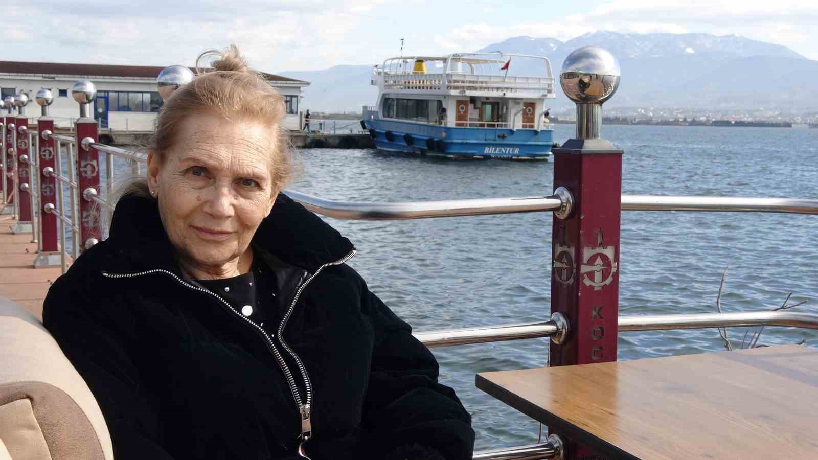 Üsküdar Vapuru faciasından sağ kurtulan annesinin sarsıcı hikayesini anlattı
Üsküdar Vapuru faciasından sağ kurtulan annesinin sarsıcı hikayesini anlattı