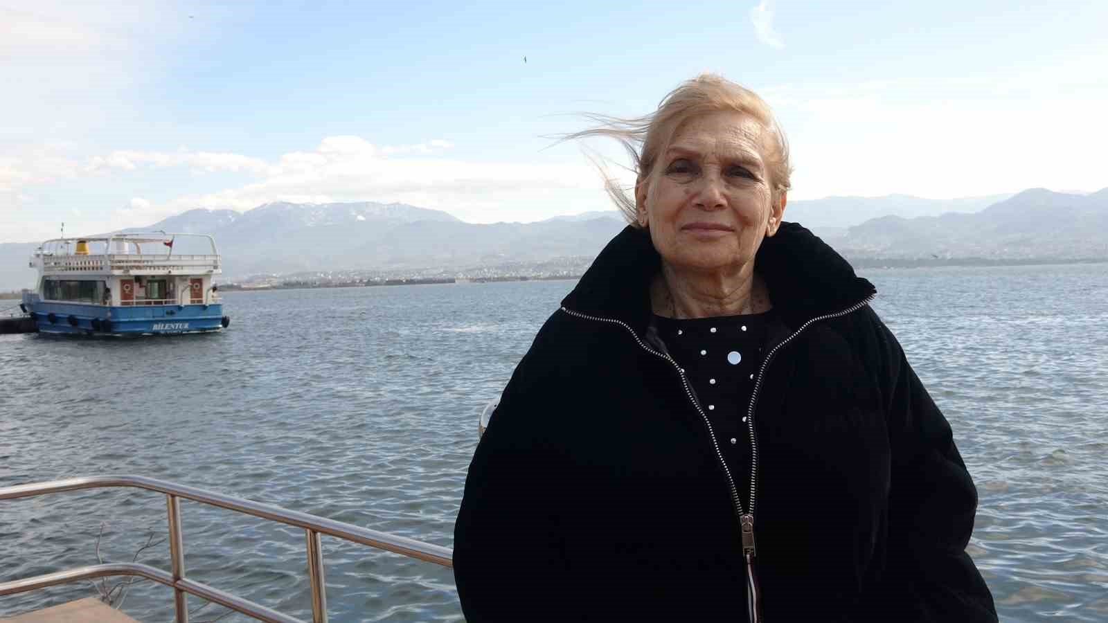 Üsküdar Vapuru faciasından sağ kurtulan annesinin sarsıcı hikayesini anlattı
Üsküdar Vapuru faciasından sağ kurtulan annesinin sarsıcı hikayesini anlattı