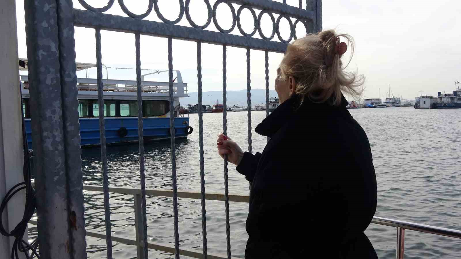 Üsküdar Vapuru faciasından sağ kurtulan annesinin sarsıcı hikayesini anlattı
Üsküdar Vapuru faciasından sağ kurtulan annesinin sarsıcı hikayesini anlattı