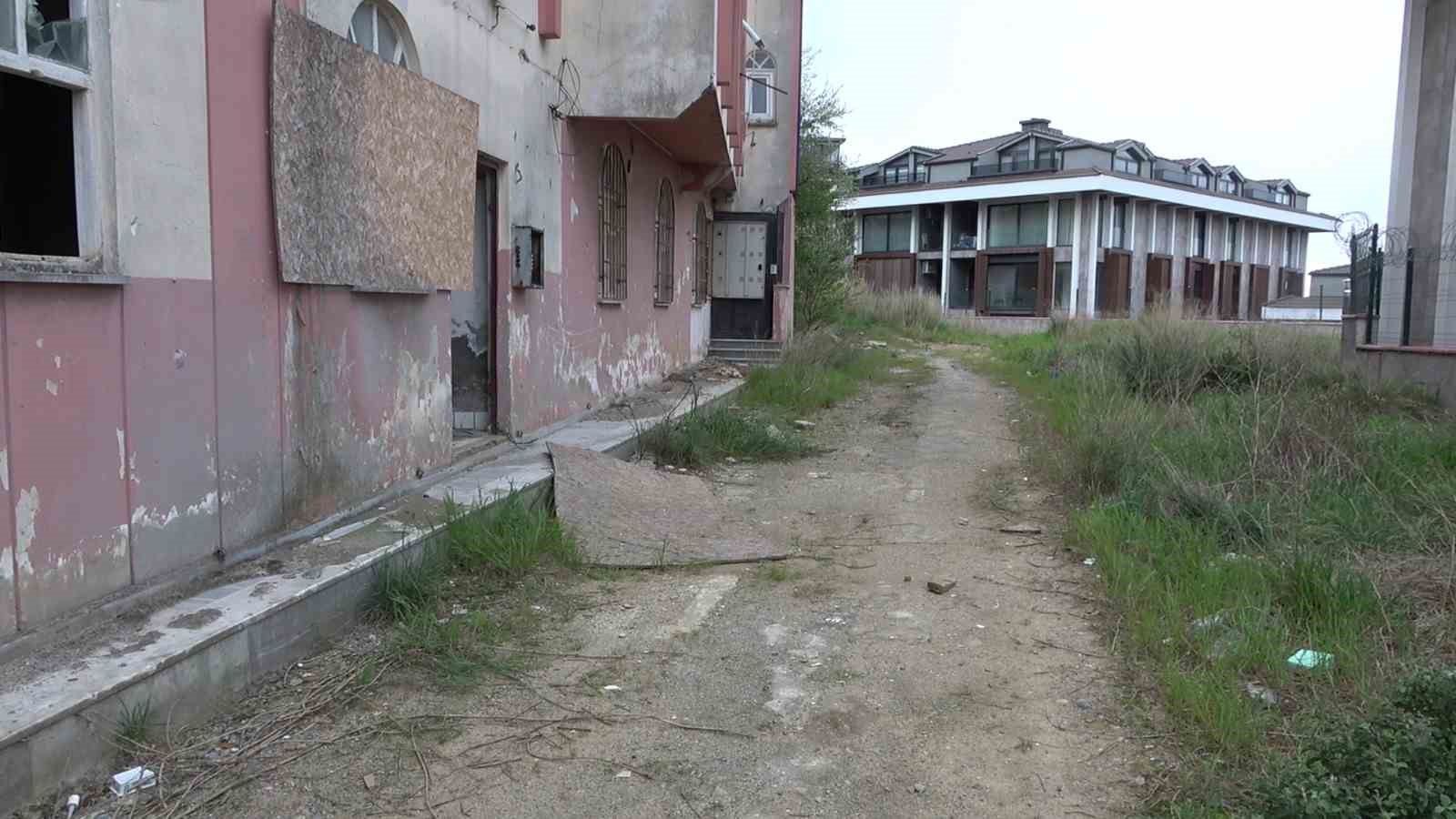 Üsküdar’da metruk binadaki uyuşturucu kullanımı mahalle sakinlerini tedirgin ediyor
