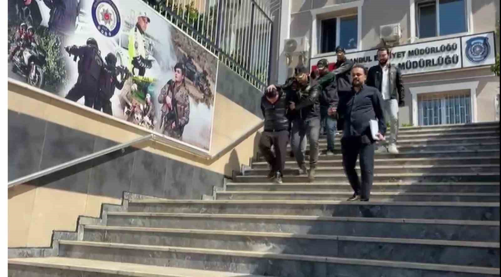 Üsküdar’da trafikteki tartışma kurşunlamayla bitti: 3 silahlı saldırgan tutuklandı
