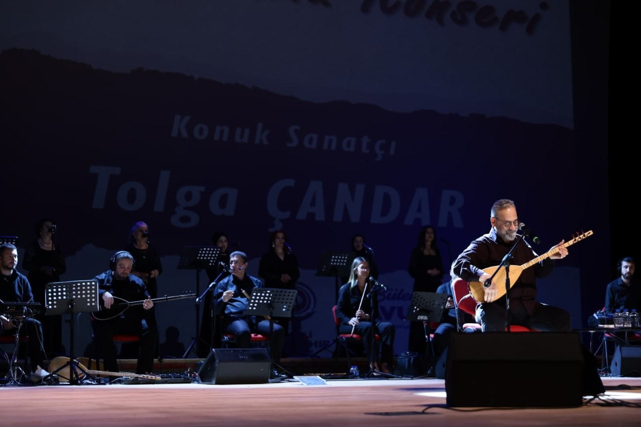 Usta sanatçı Talip Özkan, Denizli’de türkülerle anıldı
