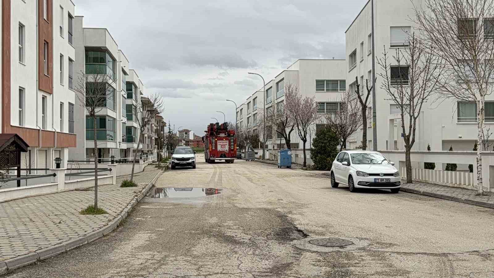 Ütü kaynaklı yangın ekipleri harekete geçirdi
