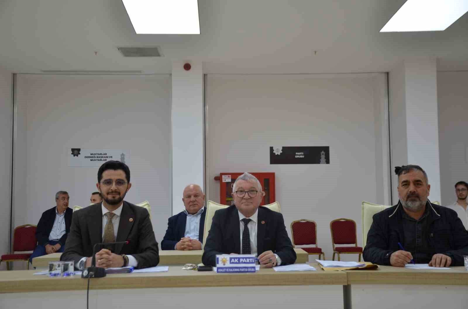 Üyelerin istediği ’İhale ve doğrudan temin dosyaları’ gelmemesi tartışması Meclise taşındı
Üyelerin istediği ’İhale ve doğrudan temin dosyaları’ gelmemesi tartışması Meclise taşındı