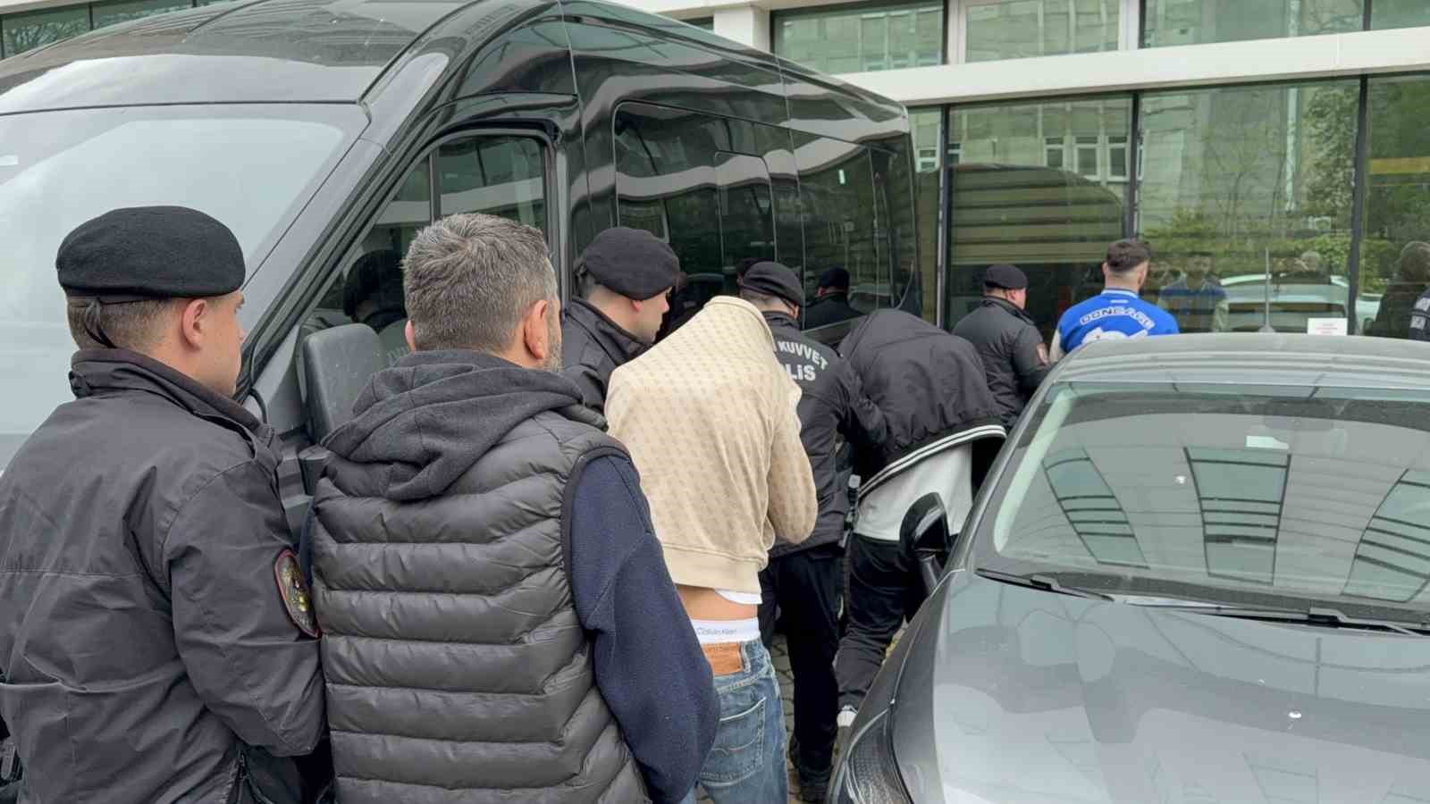 Uyuşturucu operasyonunda 5 şüpheli adliyeye sevk edildi
