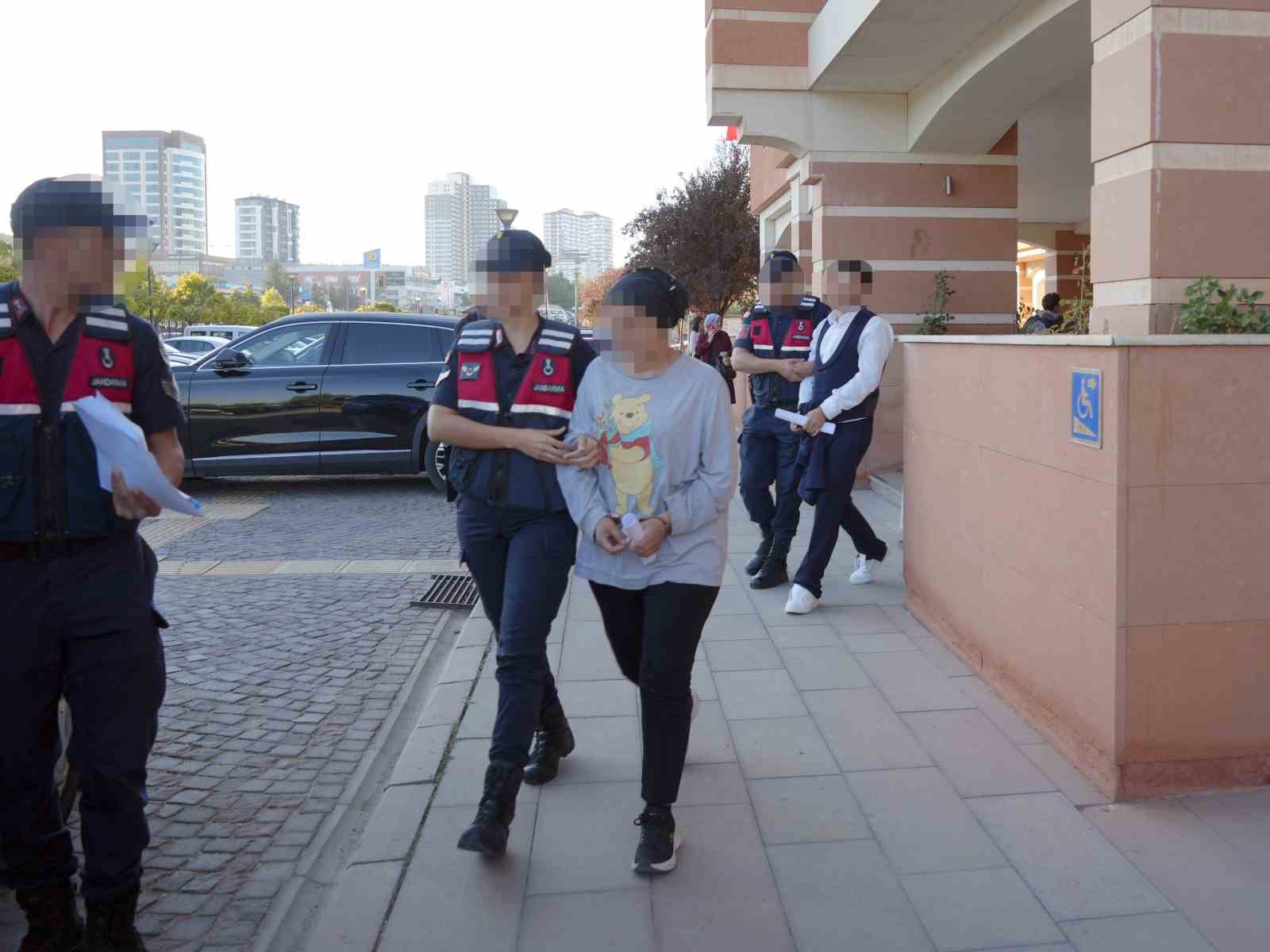 Uyuşturucu sevkiyatı yapan kadın: "Beni çocuğumla tehdit ettiler"
