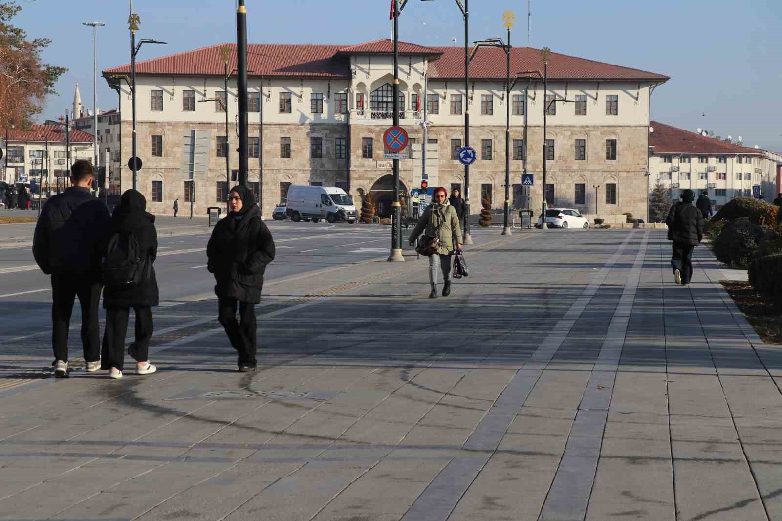 Uzmanı uyardı: "Takım sevgisi aşkın önüne geçebiliyor, kalp hastaları dikkatli olmalı"
