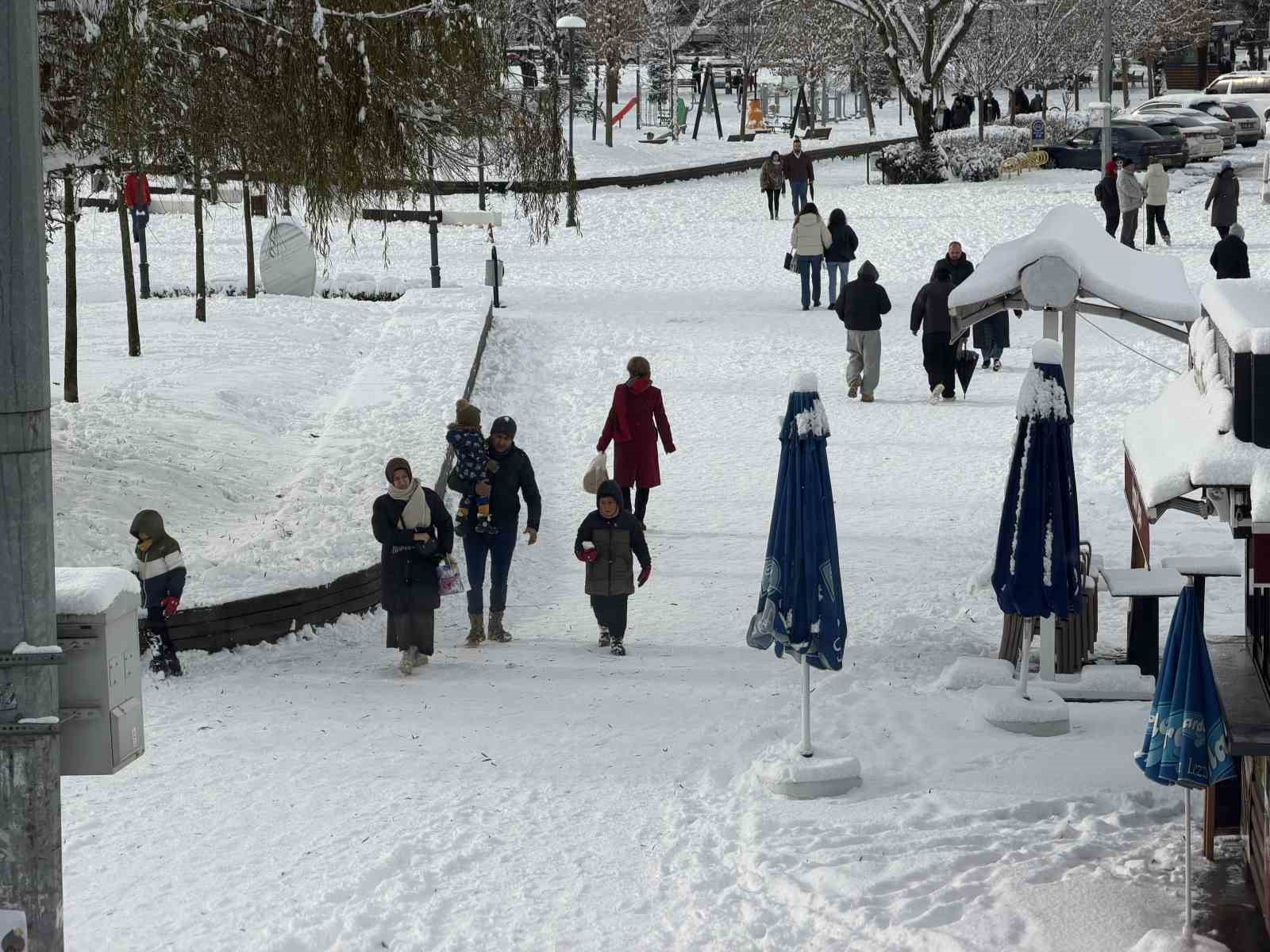 Uzmanından karda düşme vakalarına karşı hayati uyarılar
