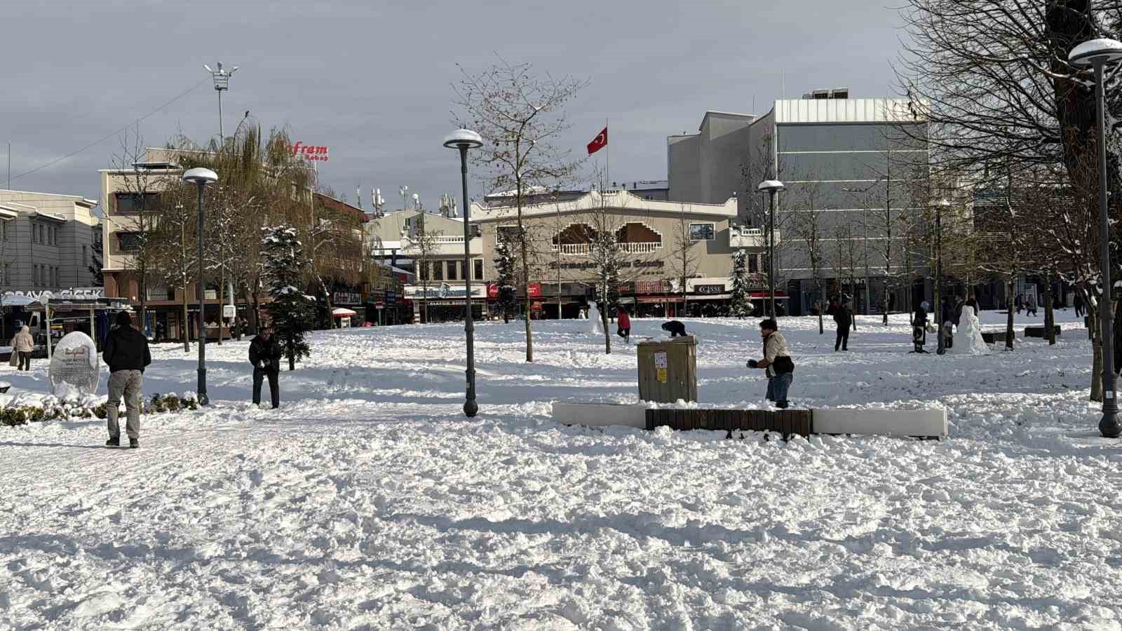 Uzmanından karda düşme vakalarına karşı hayati uyarılar
