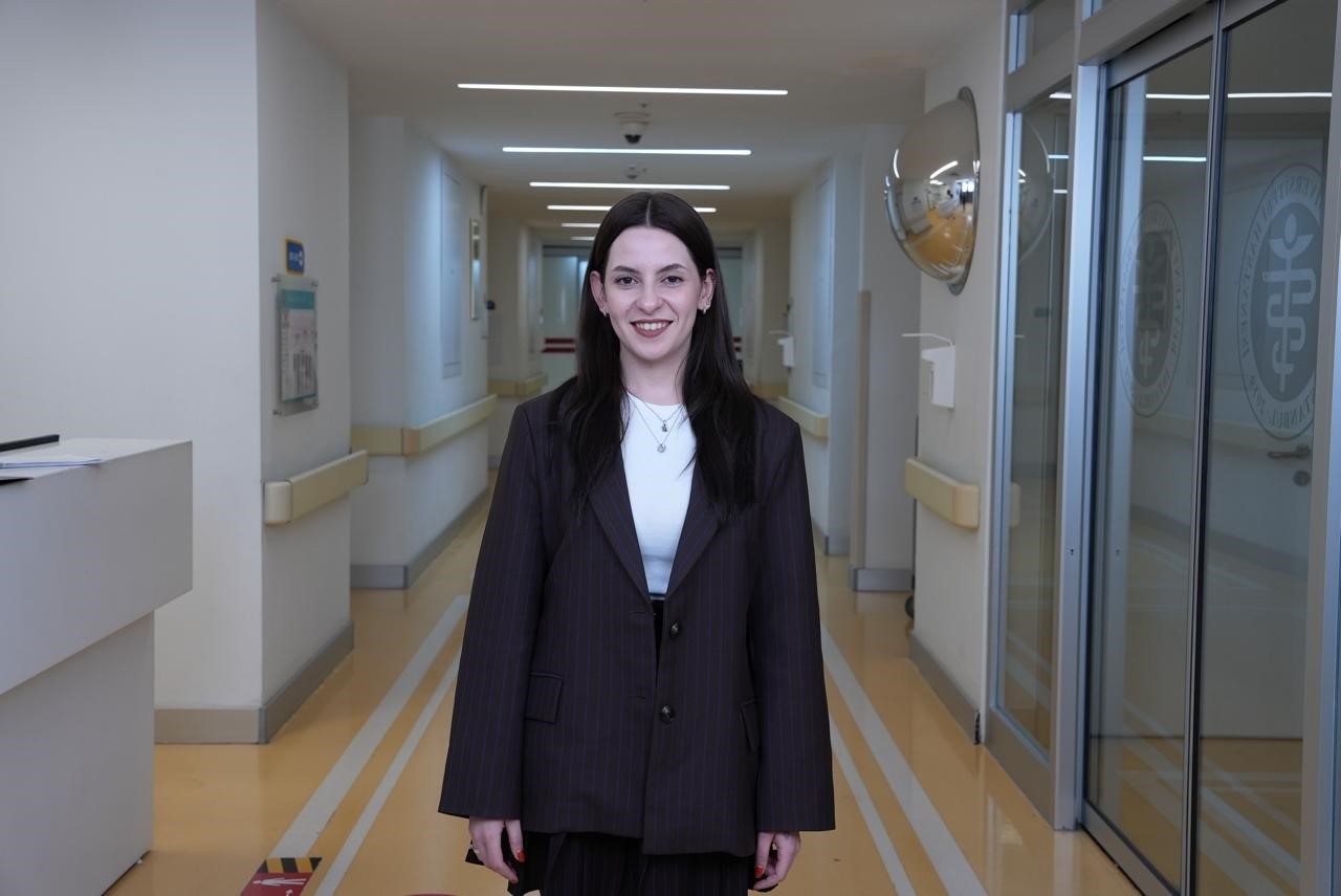 Uzmanından kilo uyarısı: "Enerjiyi iftarda değil, sahurda alın"
Uzmanından kilo uyarısı: "Enerjiyi iftarda değil, sahurda alın"