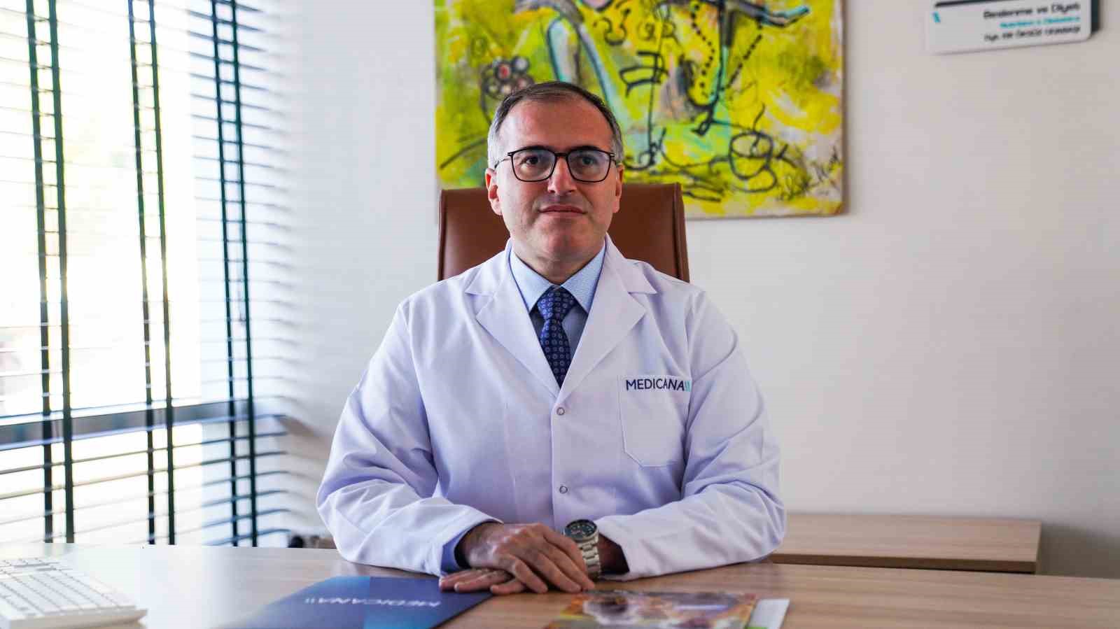 Uzmanından kritik uyarı: "Haftada bir kredi kartı ağırlığında plastik yutuyoruz ve mikroplastik maruziyeti çocuk sahibi olma hayallerini kırıyor"
Uzmanından kritik uyarı: "Haftada bir kredi kartı ağırlığında plastik yutuyoruz ve mikroplastik maruziyeti çocuk sahibi olma hayallerini kırıyor"