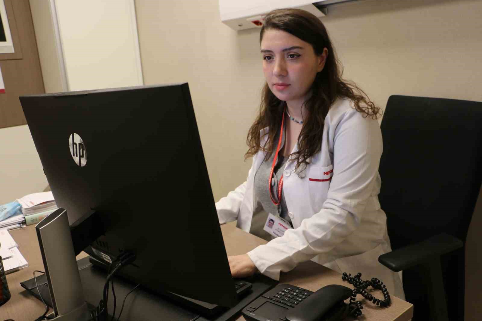 Uzmanlar uyardı: "Önemli olan öfkelenmemek değil, öfkeyi sağlıklı bir şekilde ifade edebilmektir"
Uzmanlar uyardı: "Önemli olan öfkelenmemek değil, öfkeyi sağlıklı bir şekilde ifade edebilmektir"