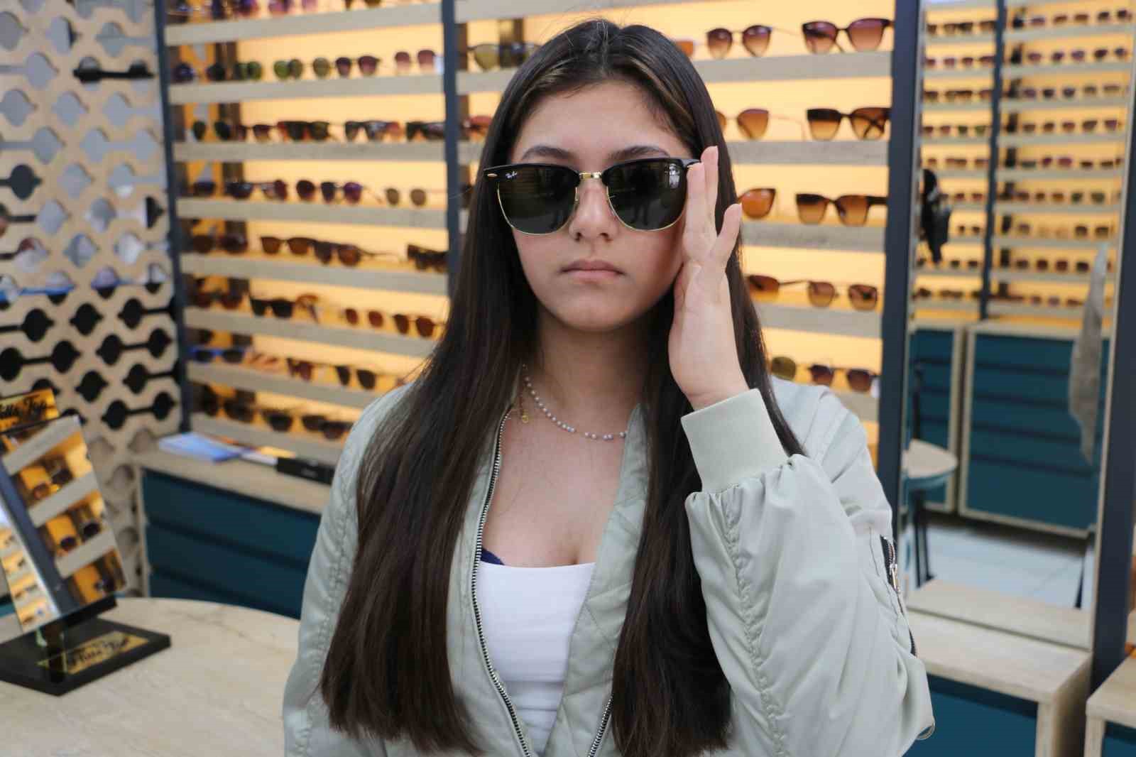 Uzmanlardan uyarı: Güneş gözlüğü 4 mevsim de kullanılmalı
