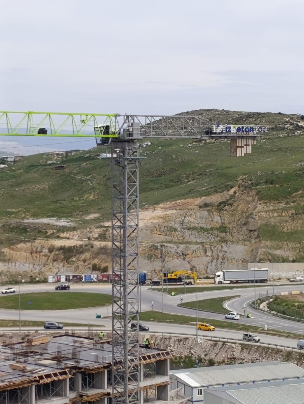 Uzundere’de çalışmalar hızla sürüyor
