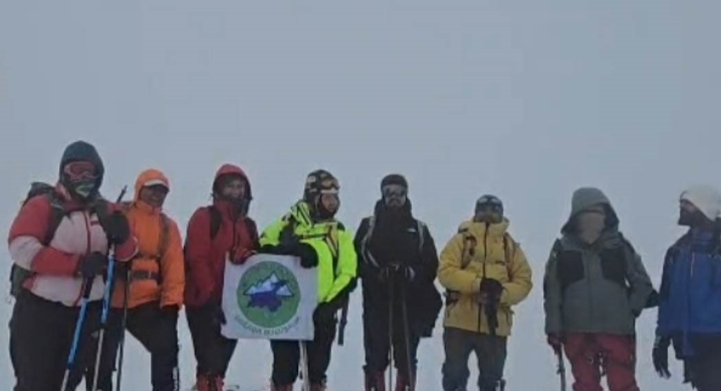 Vadi Doğa Sporları Kulübü ekibi Hayal Dağı’na tırmandı
