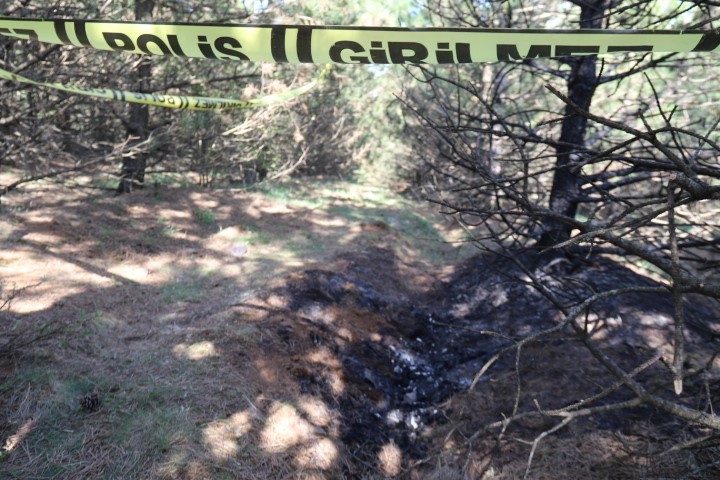 Vahşi cinayet zanlısı önce boğmuş sonra 2 gün art arda yakmış
Vahşi cinayet zanlısı önce boğmuş sonra 2 gün art arda yakmış