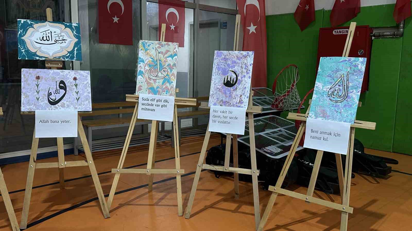 "Vakti Kuşanmak" il sergisi Yüksekova’da düzenlendi
