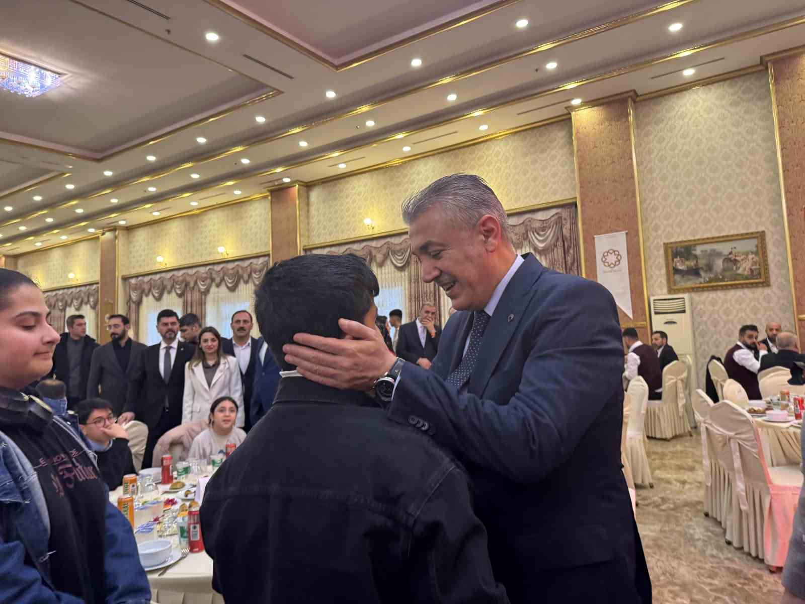 Vali Akkoyun, gazi ve şehit aileleriyle iftarda buluştu
