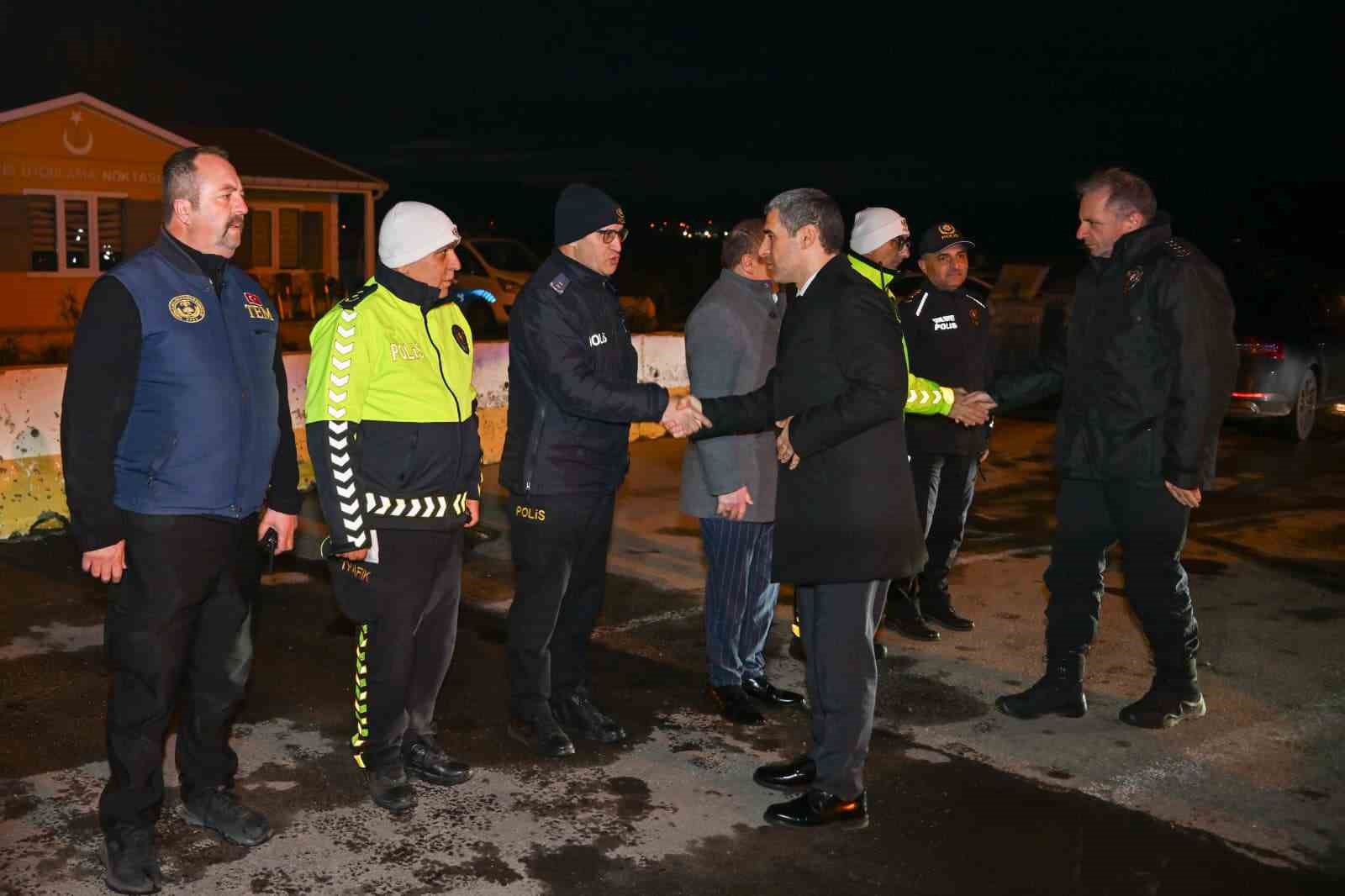 Vali Aktaş, uygulama noktalarını ziyaret etti
