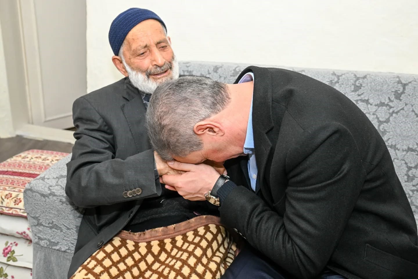 Vali Aydın Baruş ve eşinden vefa ziyaretleri
