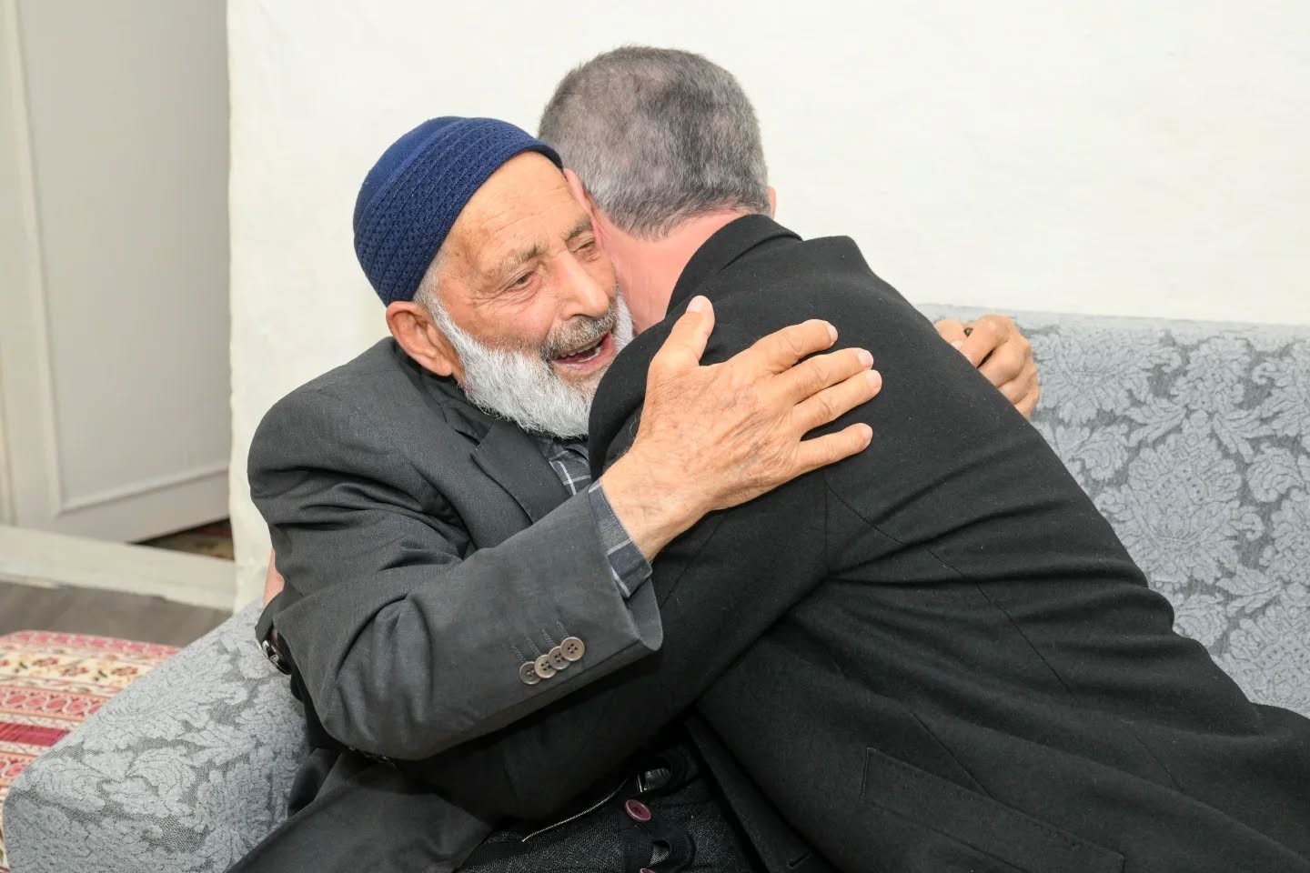 Vali Aydın Baruş ve eşinden vefa ziyaretleri
