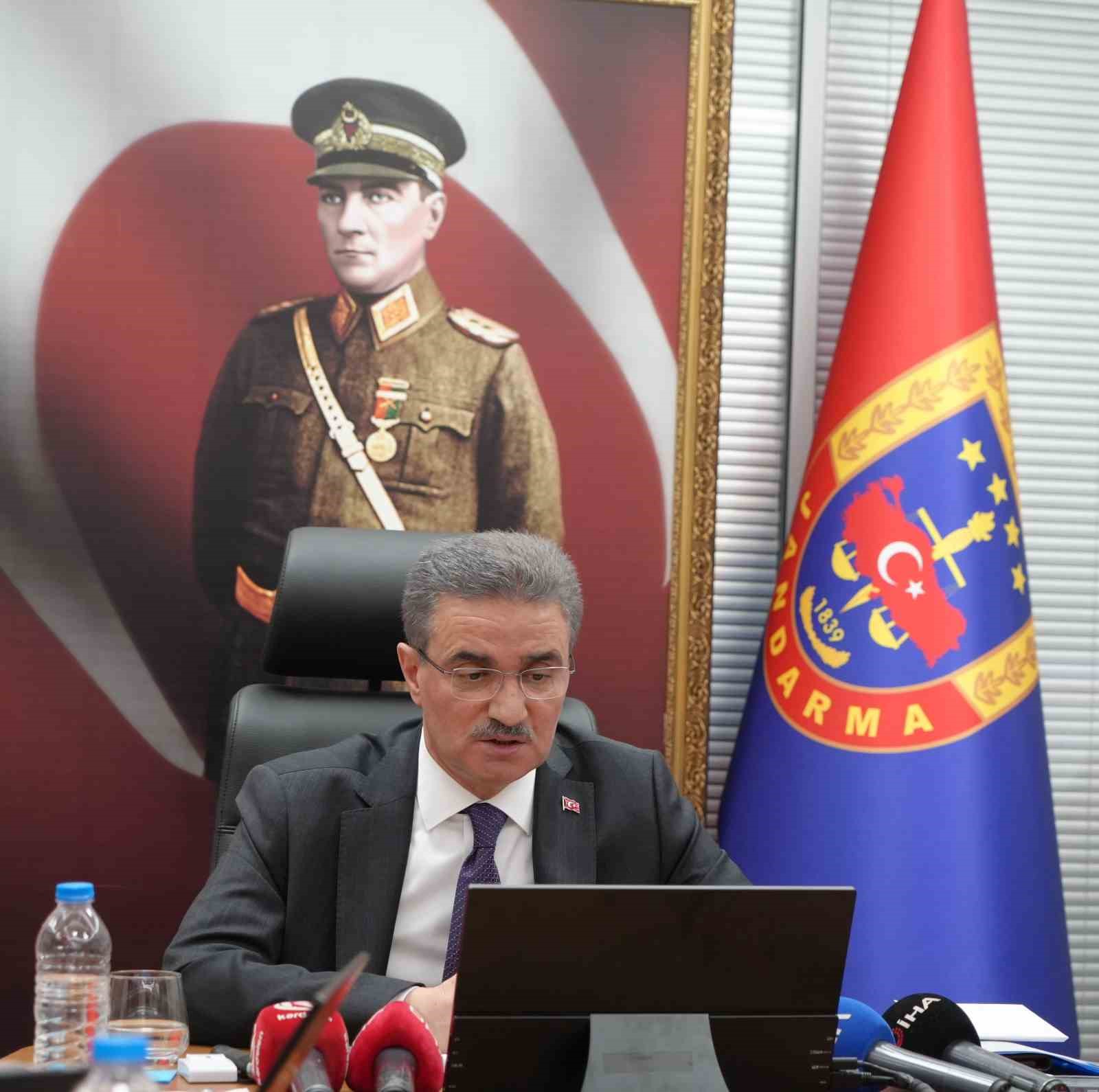 Vali Aydun Baruş: "Erzurum’da başıboş hayvanlardan kaynaklanan sorun kalmadı"
Vali Aydun Baruş: "Erzurum’da başıboş hayvanlardan kaynaklanan sorun kalmadı"