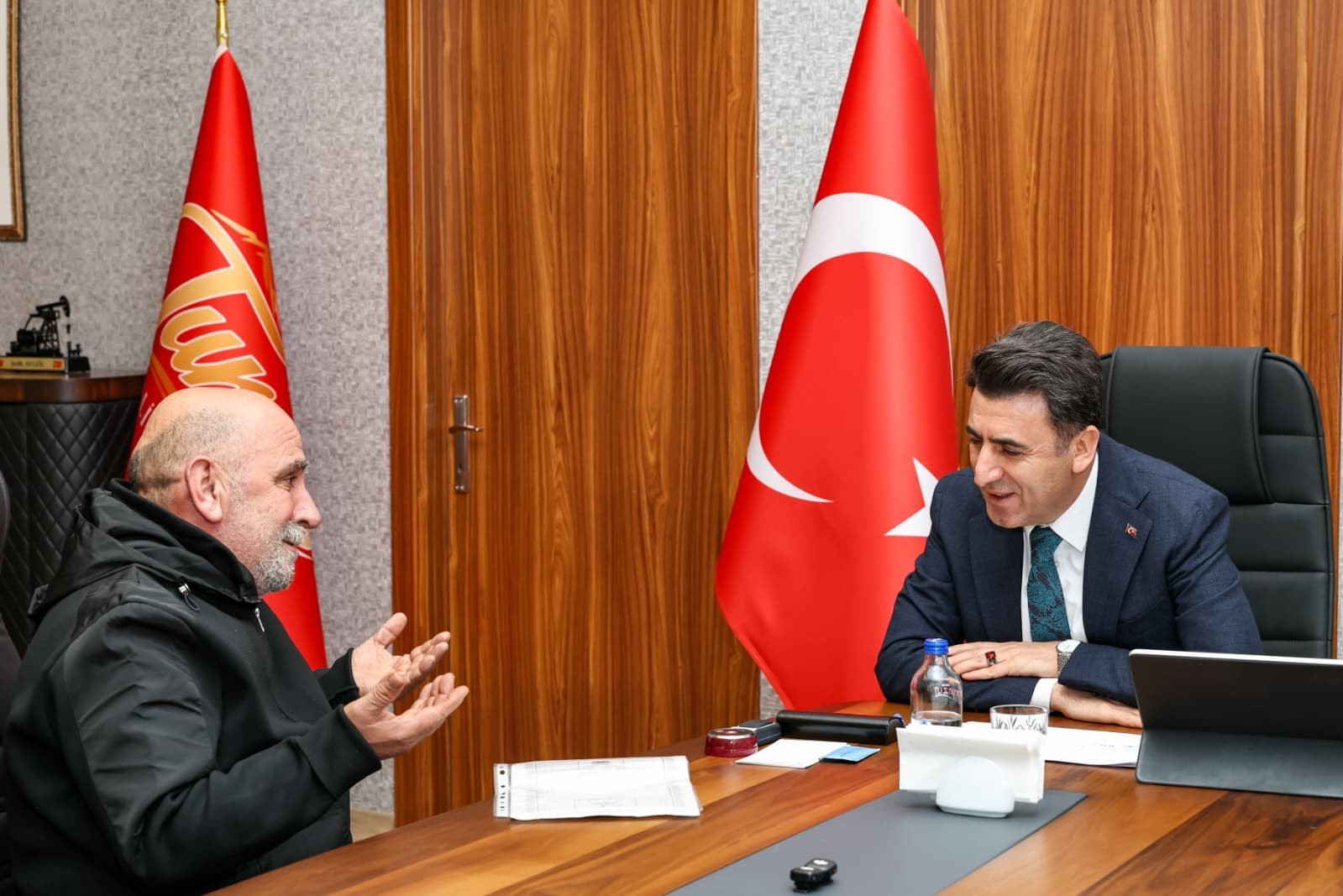 Vali Aygöl, vatandaşlarla bir araya geldi
