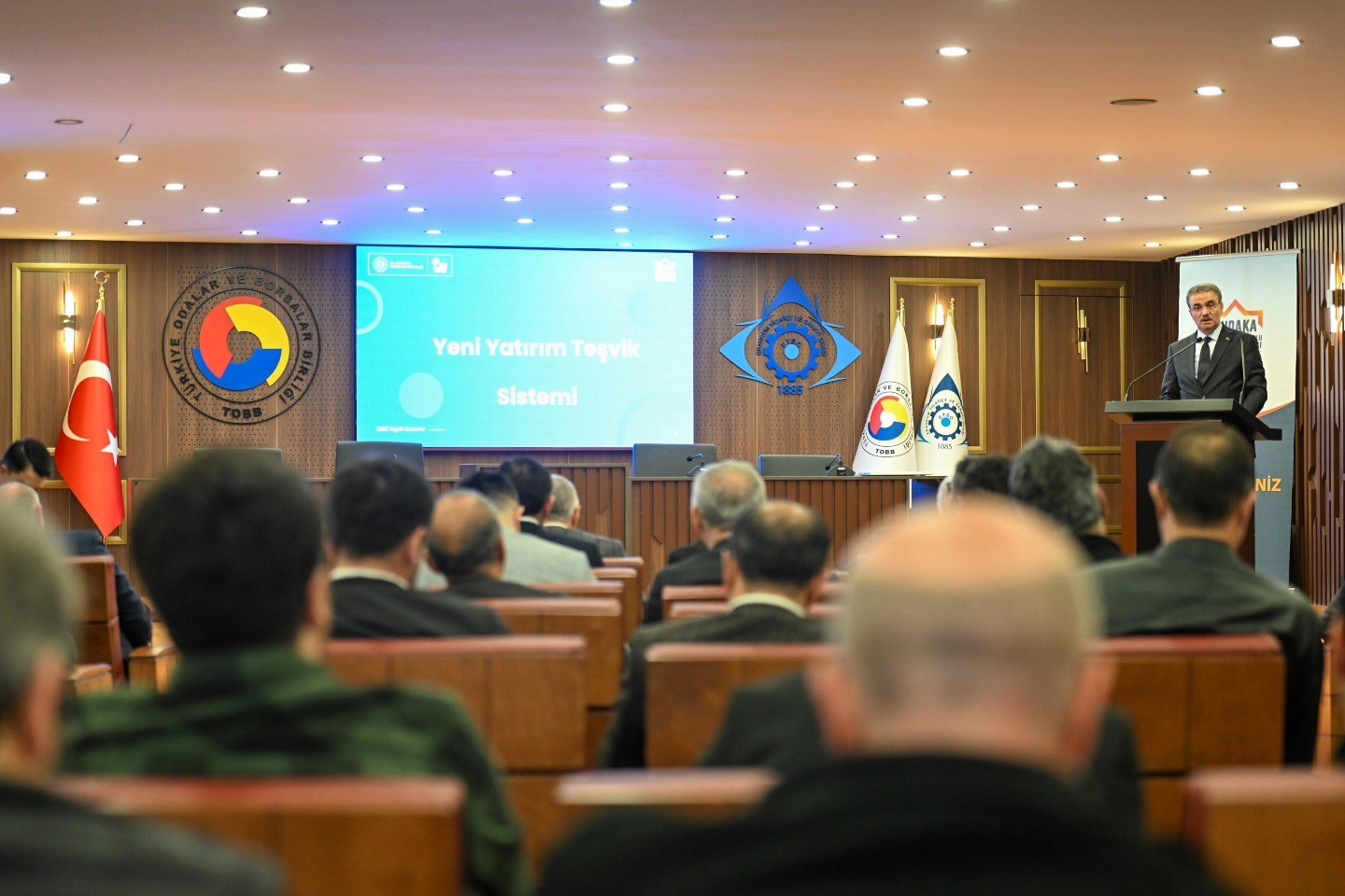 Vali Baruş, yerel kalkınma hamlesi destek tanıtım programına katıldı
