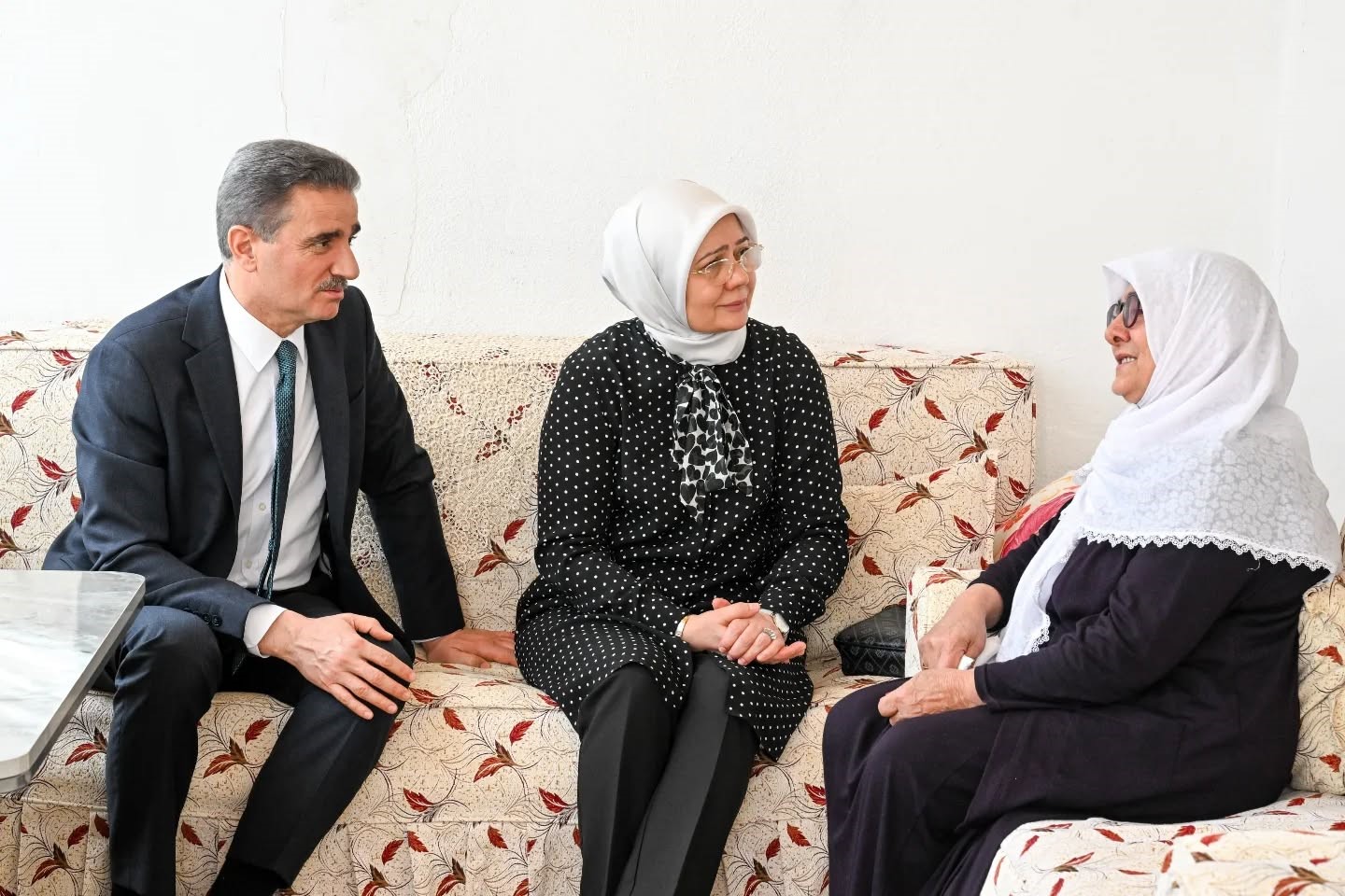 Vali Baruş’tan bayramda vefa ziyaretleri
