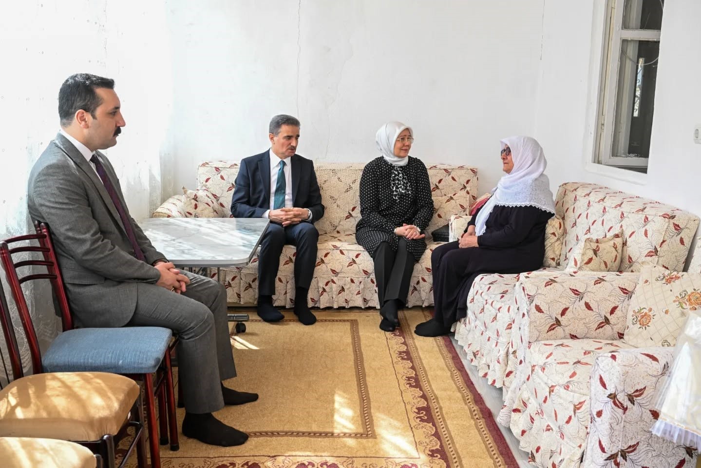 Vali Baruş’tan bayramda vefa ziyaretleri
