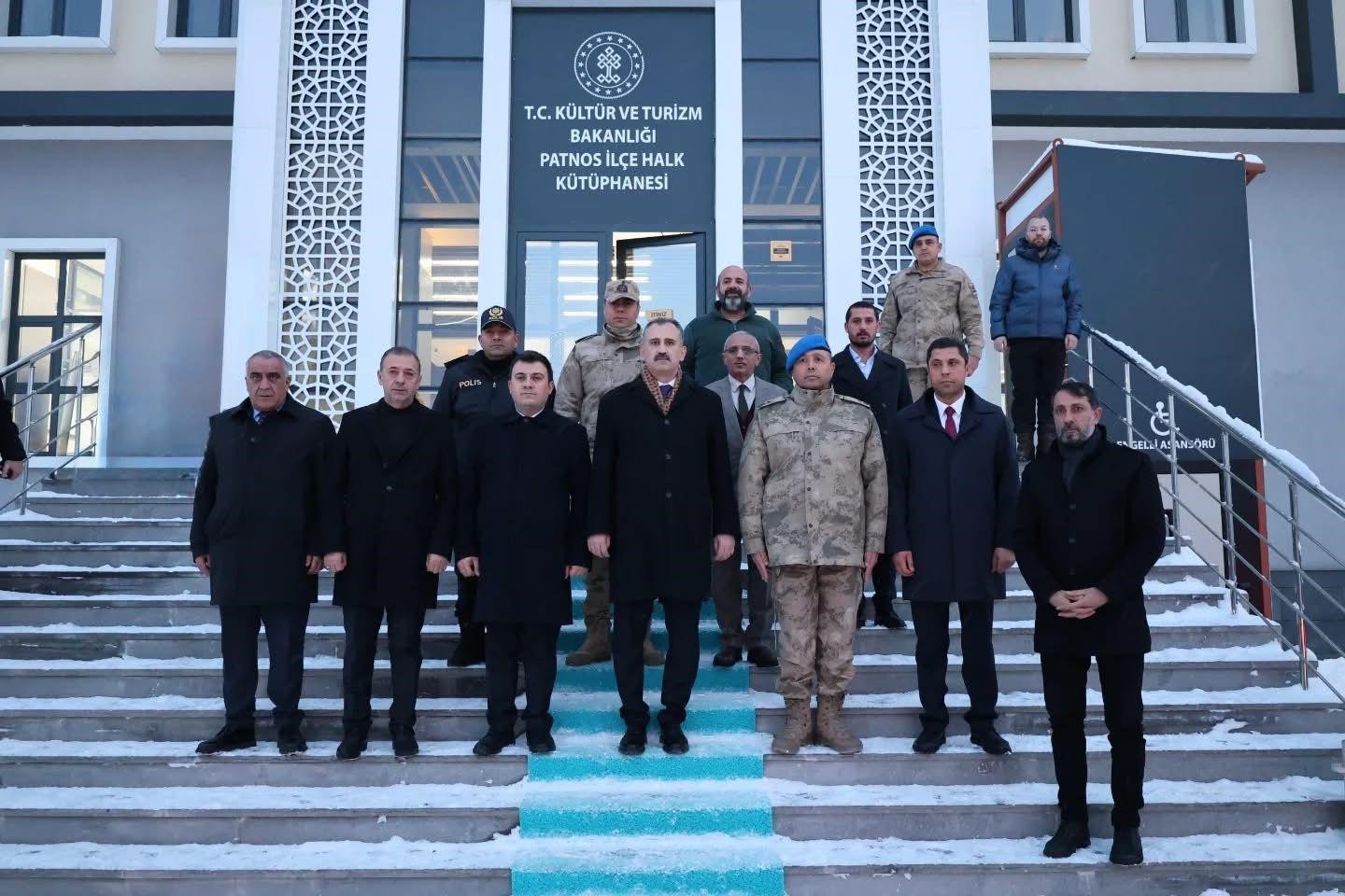 Vali Bozkurt, Patnos’ta incelemelerde bulundu
