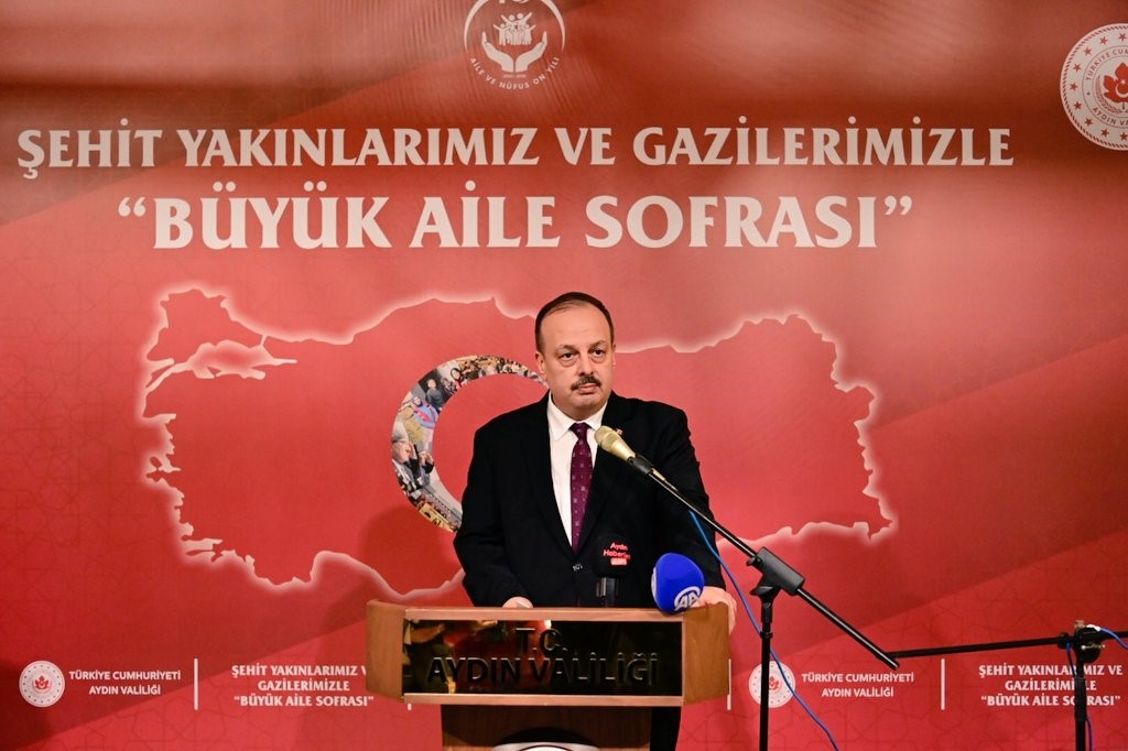 Vali Canbolat şehit ve gazi aileleriyle iftarda buluştu
