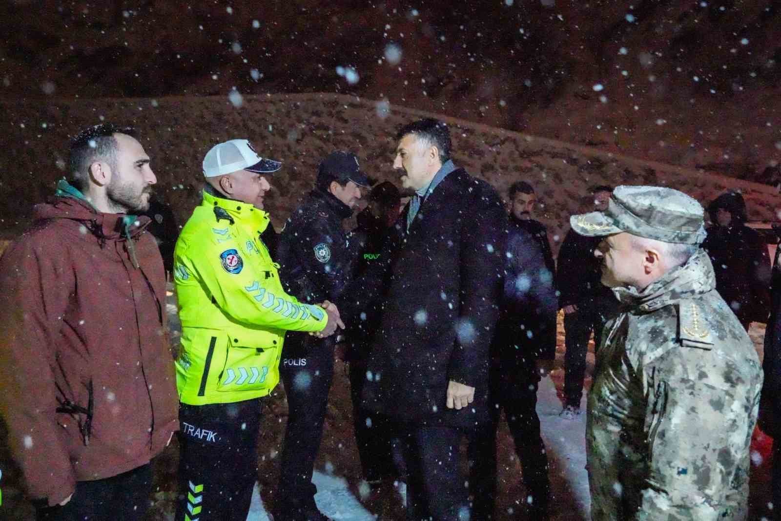 Vali Çelik’ten yeni yıl ziyaretleri
